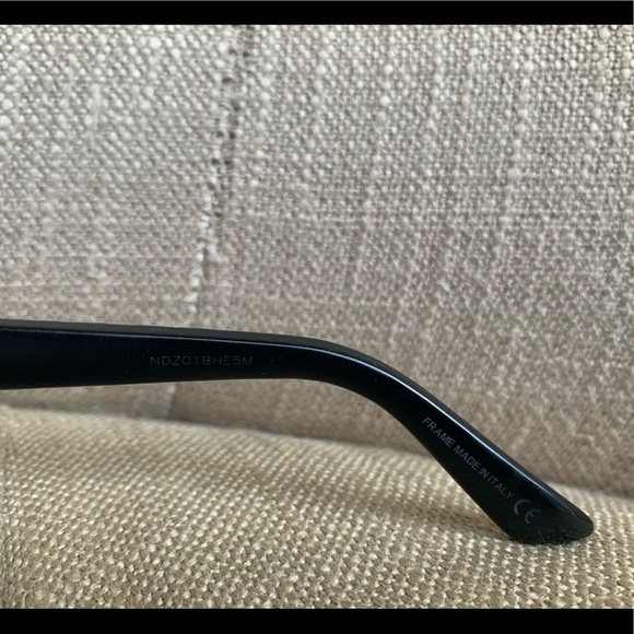 Black Dior Frames - Picture 3 of 9